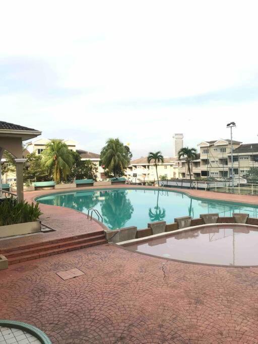 The Nest - Cozy 3-Bedroom Condo, Shah Alam Dış mekan fotoğraf
